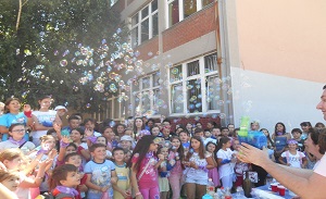 skola deca dvoriste300x180