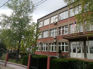 skola ulaz300x220